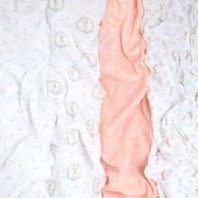 Load image into Gallery viewer, Aden and Anais set pamučnih pelena 4 komada Blushing bunnies