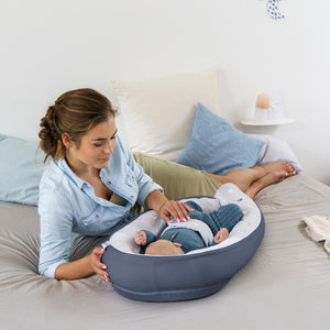 Doomoo jastuk gnezdo za bebe - Blue grey moon, gnezdo za bebe, jastuk za bebe, oprema za bebe, prva kupovina , doomoo, doomoo srbija