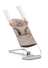 Load image into Gallery viewer, Baby Bjorn navlaka za bouncer pamučna Sand Gray
