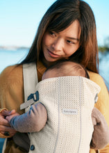 Load image into Gallery viewer, baby bjorn, kengur za bebe, nosiljka za bebe, oprema za bebe, poklon za bebe, poklon za roditelje