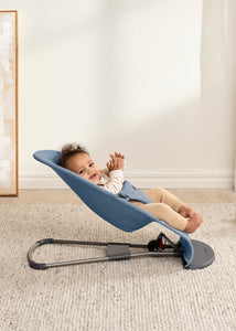 baby bjorn, njihalice za bebe, ljuljaske za bebe, oprema za bebe, poklon za bebe